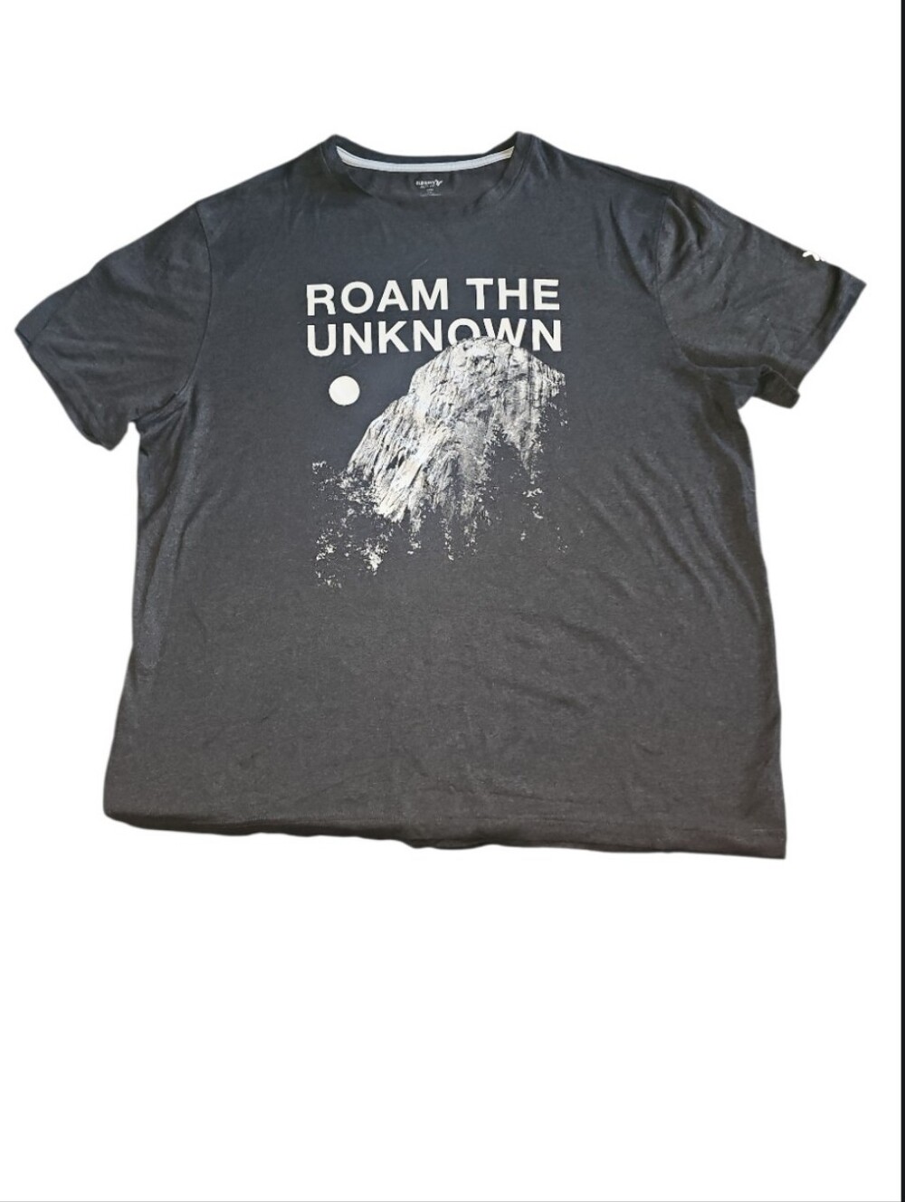 Old Navy "Roam the Unknown" Active Core Men's T-Shirt